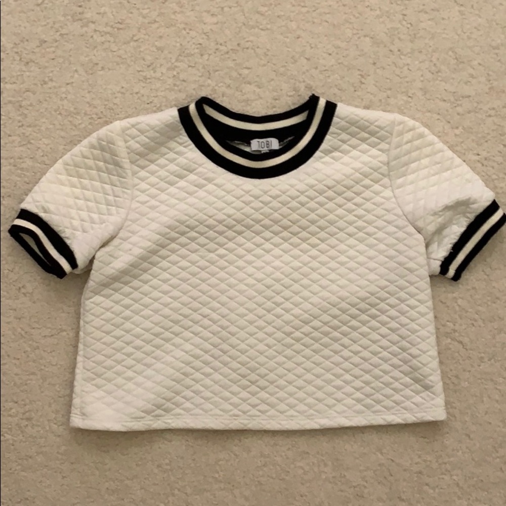 White quilted crop top